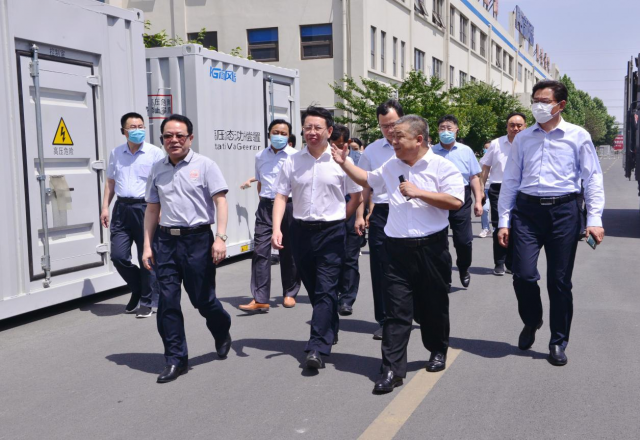 市人大常委会委员张弢带队到同乐城体育（tlcsports）公司专题调研