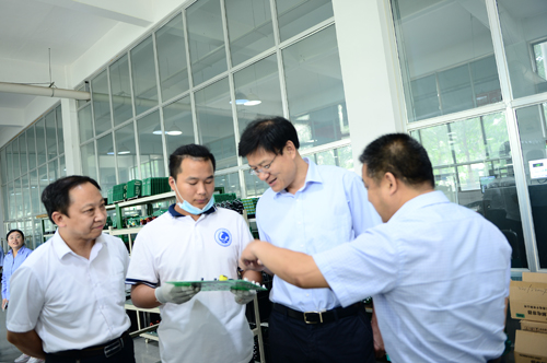 山东理工职业学院院长孙琪到同乐城体育（tlcsports）公司走访调研
